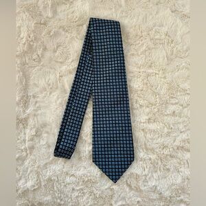 Men's Black and Blue Patterned Tie